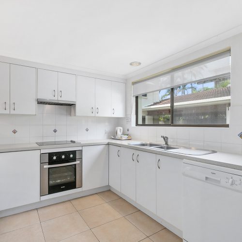 noosa-accommodation-3-bedroom-6